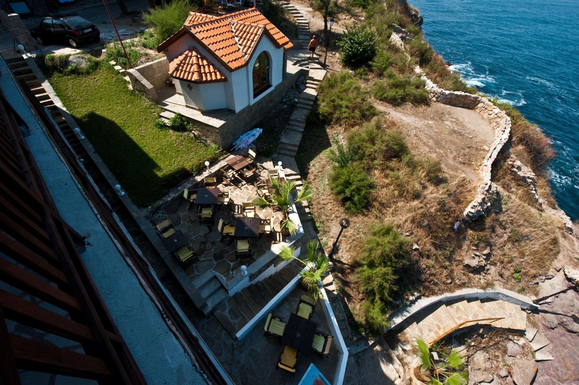 Doctor's House 3*